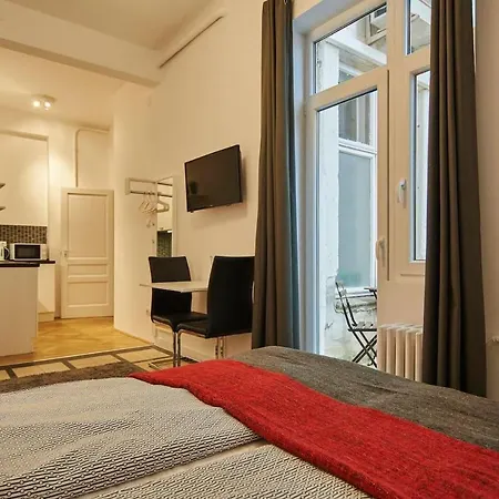 Διαμέρισμα Super Central Studio - With Balcony Βουδαπέστη