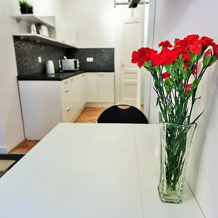 Апартаменты Super Central Studio - With Balcony *