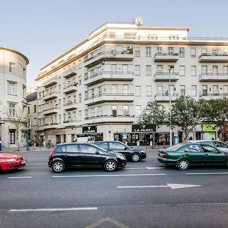 Super Central Studio - With Balcony Appartamento